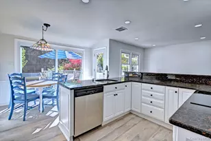 8 Prairie Rd, Huntington Station, NY 11746 - Photo 12