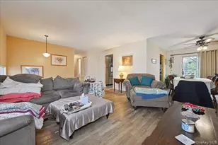 122 Haypath Rd, Bethpage, NY 11714 - Photo 6