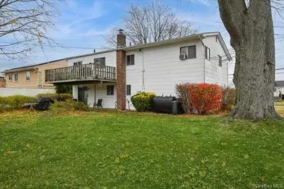 122 Haypath Road, Bethpage, NY 11714 - Photo 28