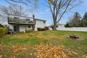 122 Haypath Rd, Bethpage, NY 11714 - Photo 26