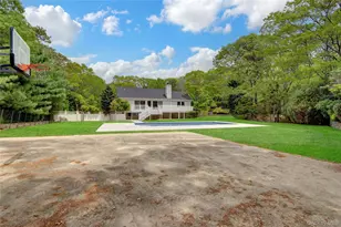 23 Red Creek Cir, Hampton Bays, NY 11946 - Photo 36