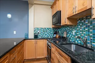 2 Overlook Rd, White Plains, NY 10605 - Photo 4