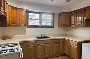 4557 White Plains Rd, Bronx, NY 10470 - Photo 4