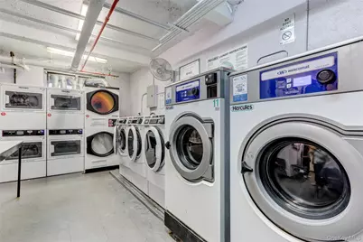 325 E 201st Street #3J, Bronx, NY 10458 - Photo 28