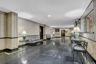 325 E 201st St, Bronx, NY 10458 - Photo 4