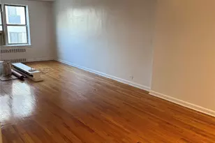 325 E 201st St, Bronx, NY 10458 - Photo 26