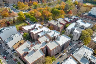 325 E 201st St, Bronx, NY 10458 - Photo 32