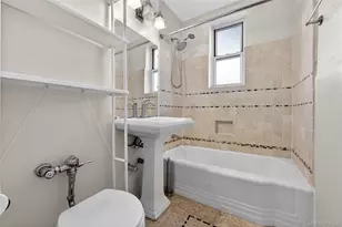 84-35 Lander St, Briarwood, NY 11435 - Photo 16