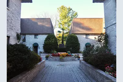 24 Carhart Avenue #207A, White Plains, NY 10605 - Photo 34