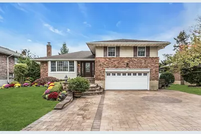 944 Plum Tree Road W, Westbury, NY 11590 - Photo 2