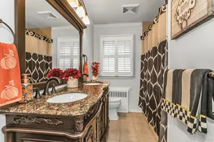 944 Plum Tree Rd W, Westbury, NY 11590 - Photo 18