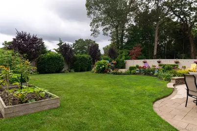 11 Mohegan Lane, Commack, NY 11725 - Photo 26
