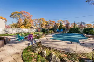 11 Mohegan Ln, Commack, NY 11725 - Photo 30