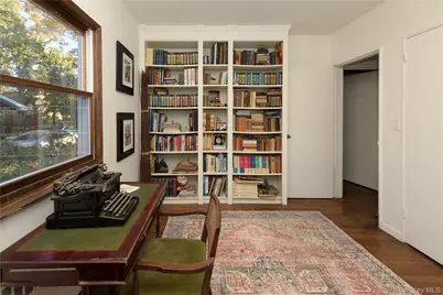 301 Park Lane, Douglaston, NY 11363 - Photo 14