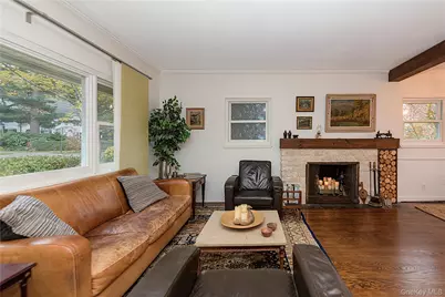 301 Park Lane, Douglaston, NY 11363 - Photo 10