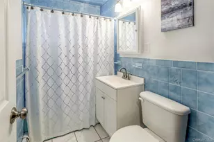 200 Willowood Dr, Wantagh, NY 11793 - Photo 20