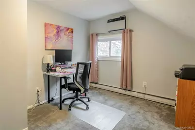 200 Willowood Drive, Wantagh, NY 11793 - Photo 18