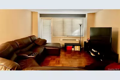 70-20 108th Street #2K, Forest Hills, NY 11375 - Photo 10