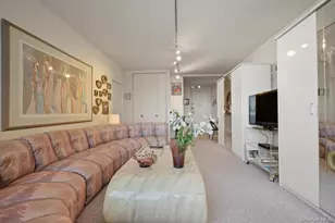 270-10 Grand Central Pkwy, Floral Park, NY 11005 - Photo 6