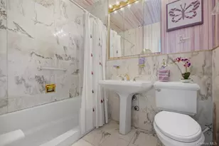 270-10 Grand Central Pkwy, Floral Park, NY 11005 - Photo 14