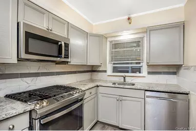 25711 147th Avenue, Rosedale, NY 11422 - Photo 10