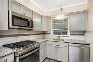 257-11 147th Ave, Rosedale, NY 11422 - Photo 10