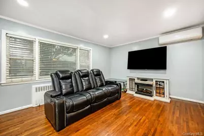 25711 147th Avenue, Rosedale, NY 11422 - Photo 6