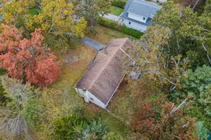 9 Shinnecock Ave, East Quogue, NY 11942 - Photo 8