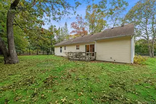 9 Shinnecock Ave, East Quogue, NY 11942 - Photo 6