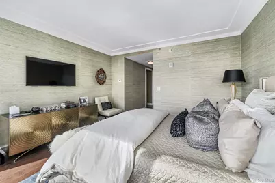 5 Renaissance Square #28E, White Plains, NY 10601 - Photo 34