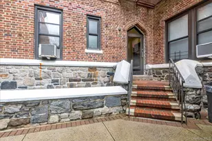 160-15 Powells Cove Blvd, Whitestone, NY 11357 - Photo 2