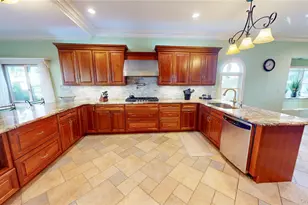 725 Scranton Ave, East Rockaway, NY 11518 - Photo 32