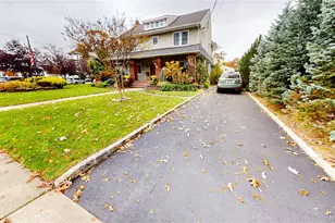 725 Scranton Ave, East Rockaway, NY 11518 - Photo 8