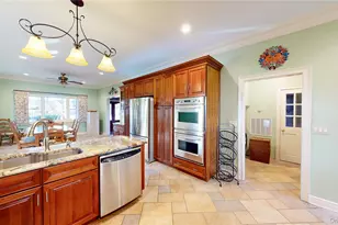 725 Scranton Ave, East Rockaway, NY 11518 - Photo 30