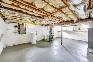 390 Parkside Ct, Copiague, NY 11726 - Photo 20