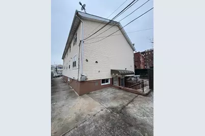 178 Highland Boulevard, Brooklyn, NY 11207 - Photo 8