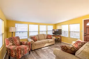 17 Schooner Ln, Calverton, NY 11933 - Photo 6