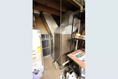 76 Vincent Road, Hicksville, NY 11801 - Photo 36