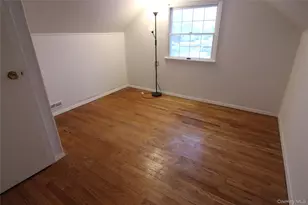 76 Vincent Rd, Hicksville, NY 11801 - Photo 26