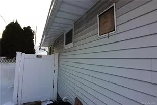 76 Vincent Rd, Hicksville, NY 11801 - Photo 6