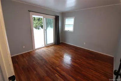 76 Vincent Road, Hicksville, NY 11801 - Photo 22