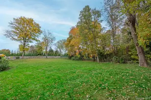 37 Peppermill Ln, Dix Hills, NY 11746 - Photo 48