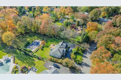 37 Peppermill Lane, Dix Hills, NY 11746 - Photo 50
