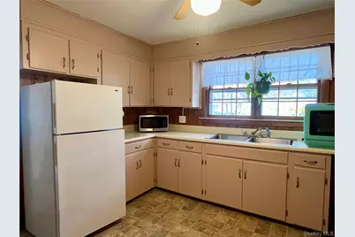 98 Watkins Avenue, Middletown, NY 10940 - Photo 10