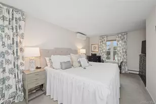 62 14th St, Hicksville, NY 11801 - Photo 20