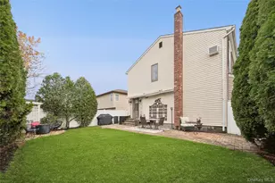 62 14th St, Hicksville, NY 11801 - Photo 26