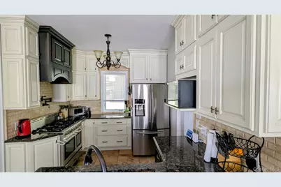 28 E Walnut Street, Long Beach, NY 11561 - Photo 8