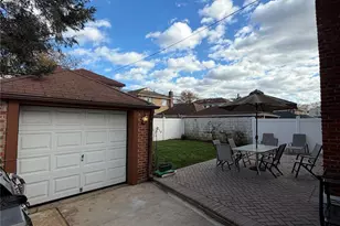 53-35 192nd St, Fresh Meadows, NY 11365 - Photo 28