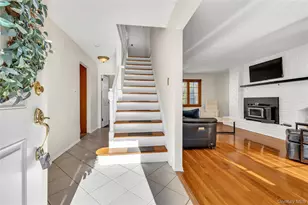 155 Fairview Rd, Farmingdale, NY 11735 - Photo 4