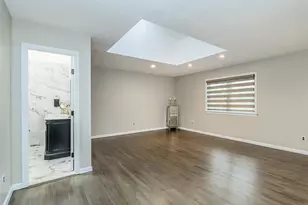 11 Maple St, Glenwood Landing, NY 11547 - Photo 30